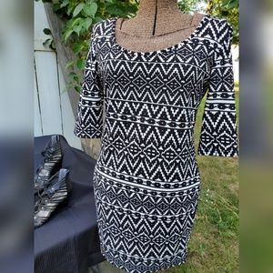 Black and white print dress, Size L--Like New